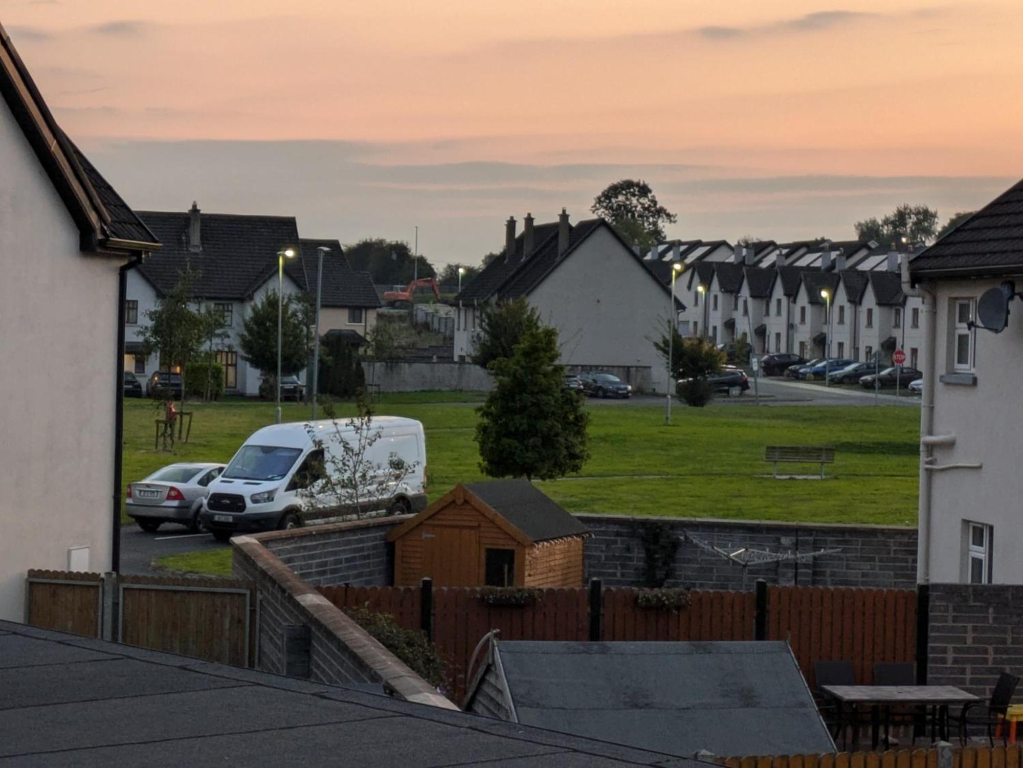 Budget Friendly King Room, Privatunterkunft Limerick Junction